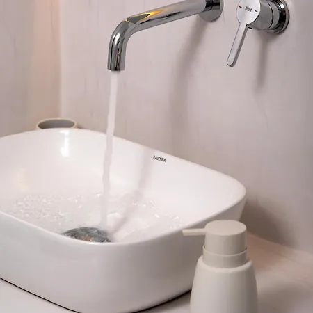 Seaside By Manos 酒店