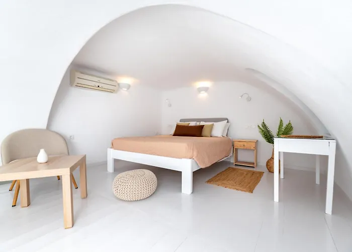 Hotel Seaside By Manos