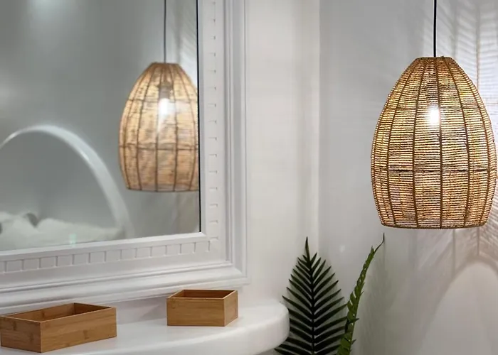 Hotel Seaside By Manos 3*