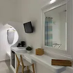 Hotel Seaside By Manos 3*