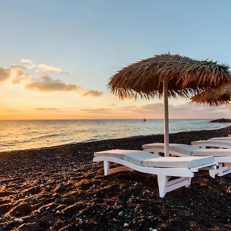 Seaside By Manos Hotel 3*