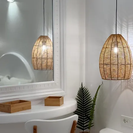 Hotel Seaside By Manos 3*