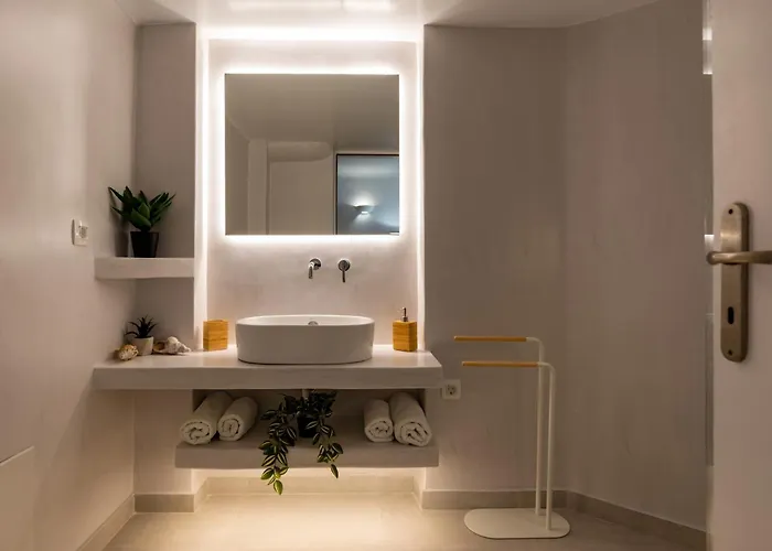 Seaside By Manos Καμάρι