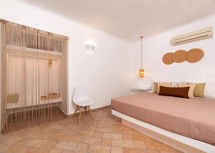 Hotel Seaside By Manos